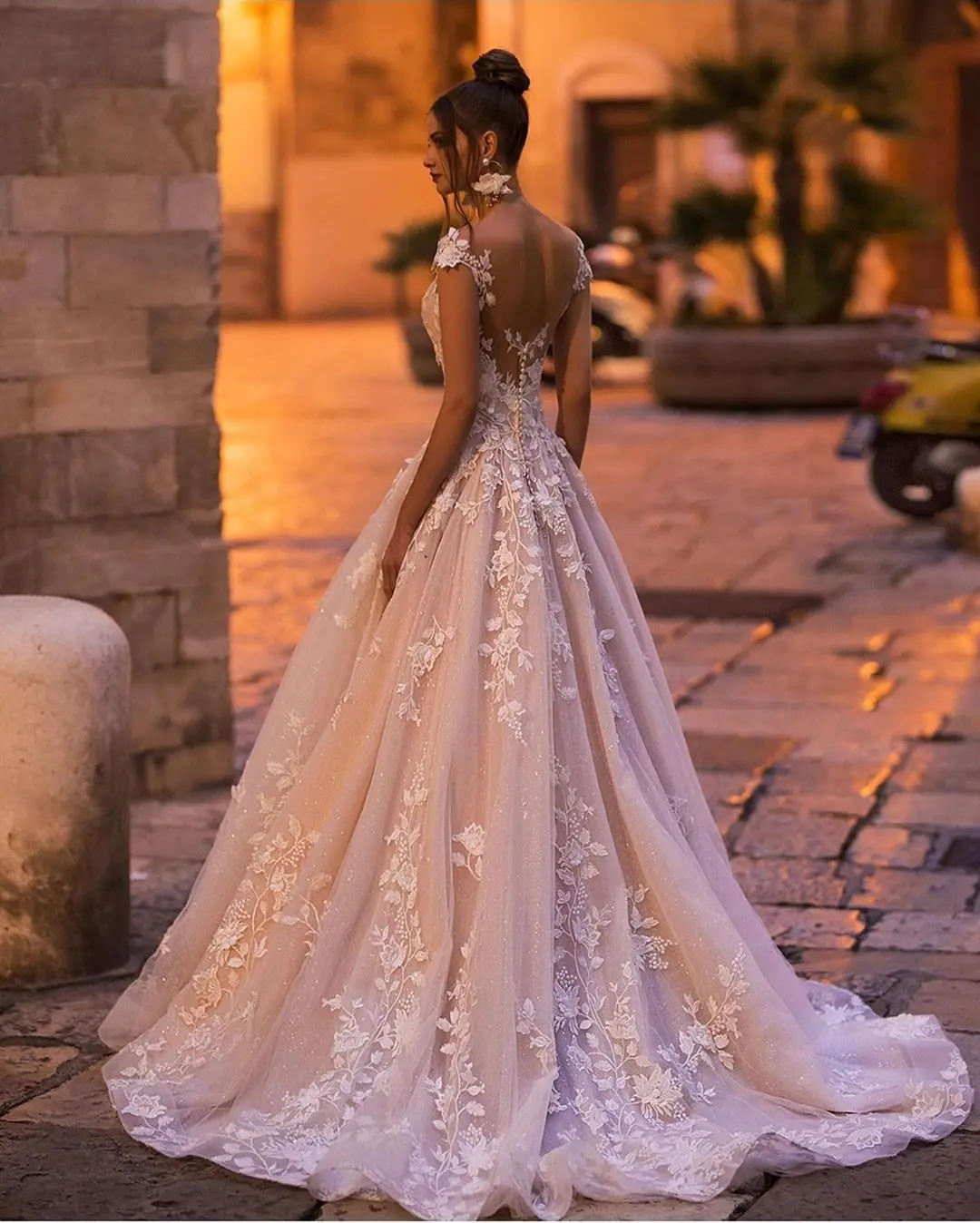 Vivian's bridal ins Горячая Цветочная печать свадебное платье Элегантное двойное v-образным вырезом с коротким шлейфом Бохо Хрустальная пряжа роскошное свадебное платье