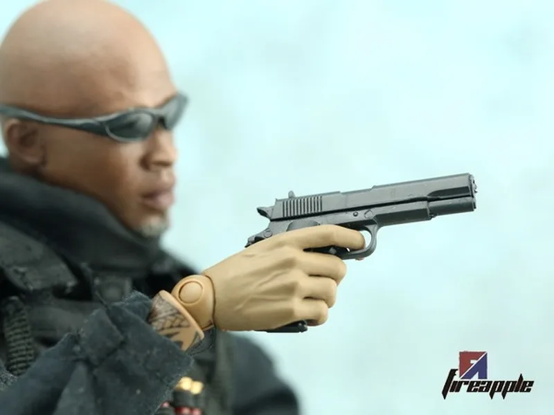 Модель черного пистолета в масштабе 1/6 тип M1911 A1 аксессуар для солдата приложение