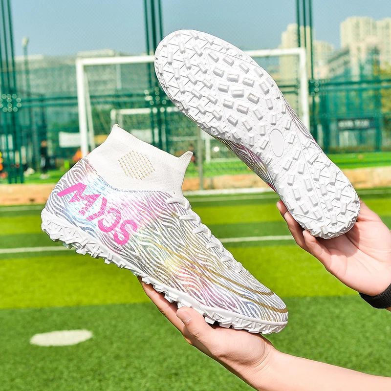 

Men Soccer Shoes Kids Football Boots Women Breathable Soccer Cleats Antiskid Chaussure Football Shoes Outdoor Football Shoes