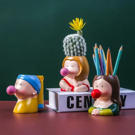 

Unique Resin Sculpture Pen Pencil Holder Decorative Makeup Brush Storage Holder Home Office Statue Planter Vase Desk Decoration