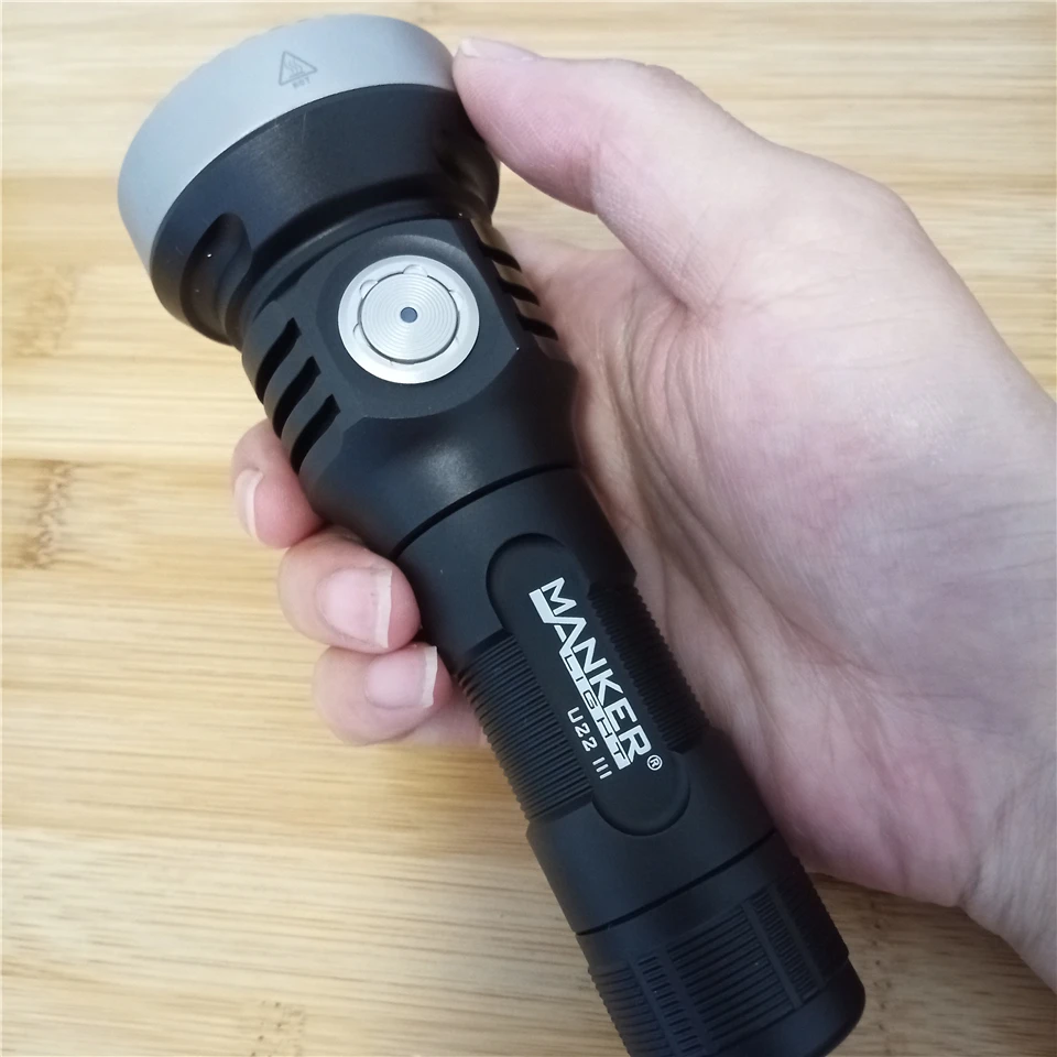 저렴한 Manker U22 III SFT40 유형 C USB 충전식 LED 손전등 충전 방전 21700 배터리 장거리 토치 랜턴 구매 Manker U22 III SFT40 유형 C USB 충전식 LED 손전등 충전 방전 21700 배터리 장거리 토치 랜턴