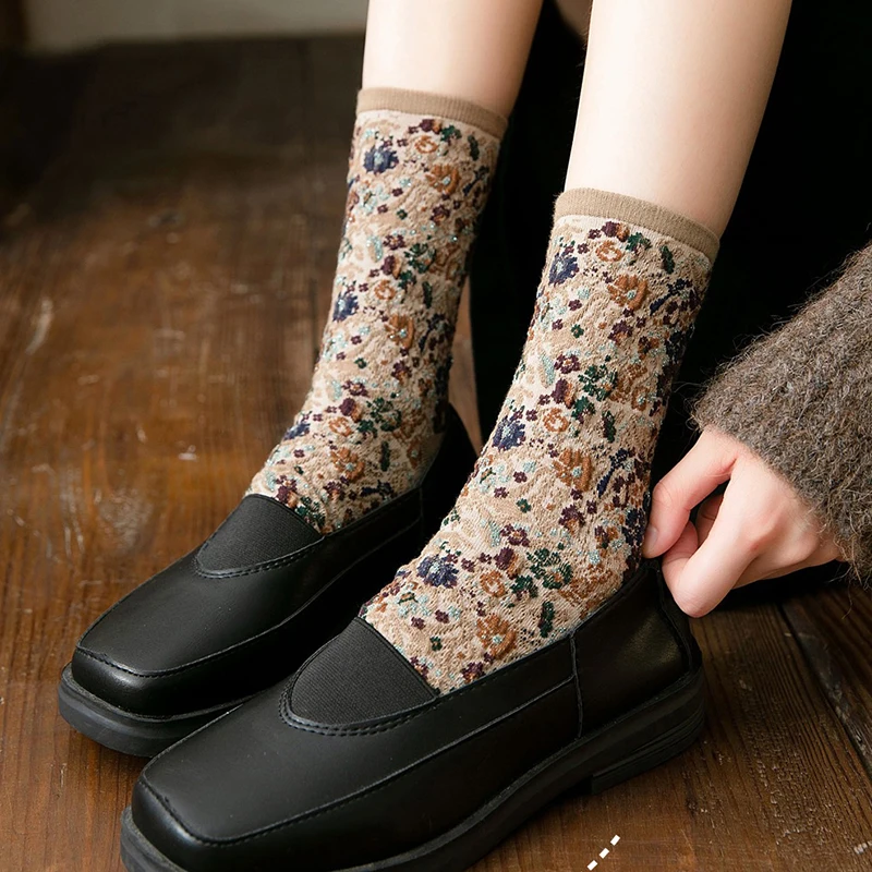 

Women Ethnic Lacework Ruffle Socks Japanese Kawaii Long Socks Vintage Cute Crew Streetwear Harajuku Girl Christmas Gifts