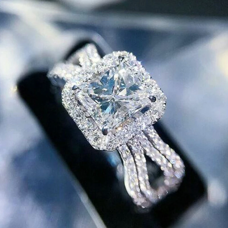 

Luxury Fashion Women Rings Full Diamond Wedding Statement Lady's Rings For Evening Party Anniversary Gift Jewelry Gifts