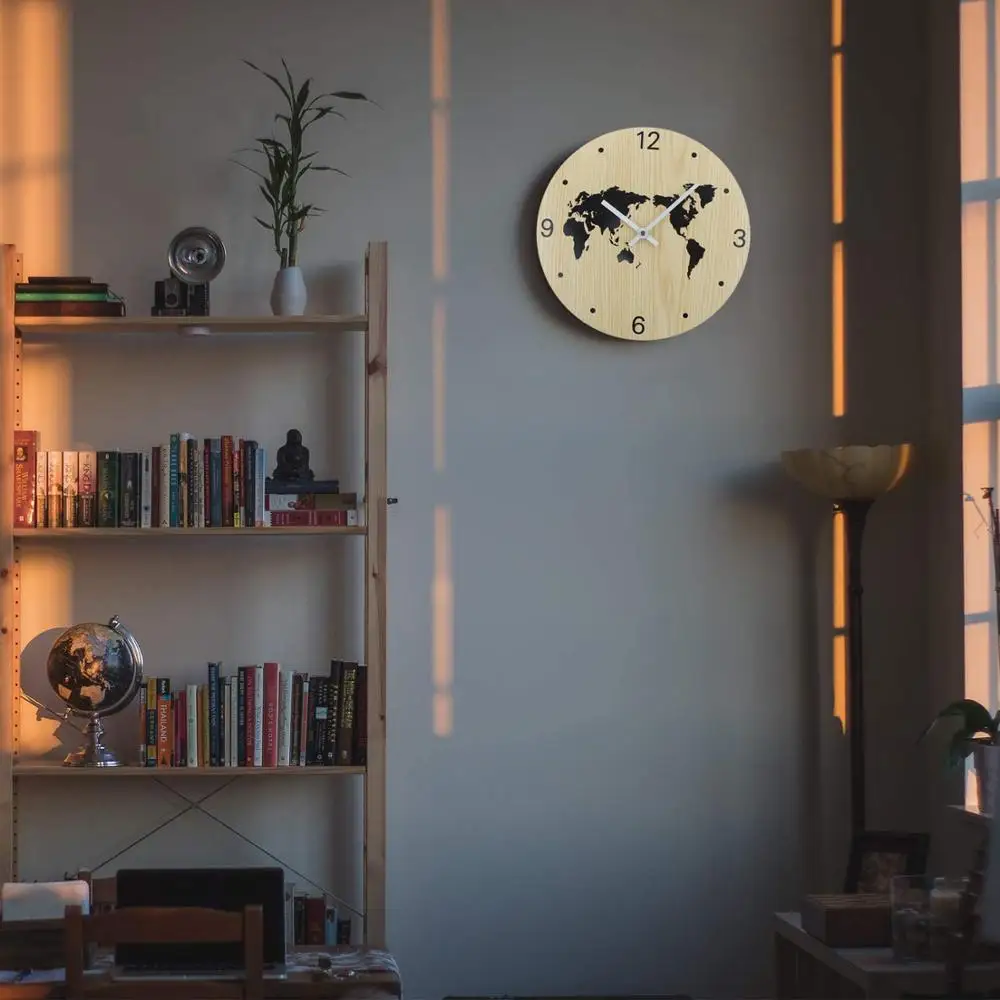 Настенные часы с изображением карты мира деревянные настенные цифрами бесшумные