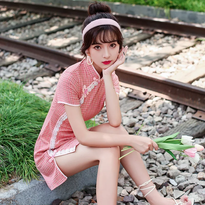 

Pink Sweet Lace Trim Slim Novelty Cheongsam Young Lady Elegant Mandarin Collar Plaid Qipao Summer Exquisite Chinese Dress