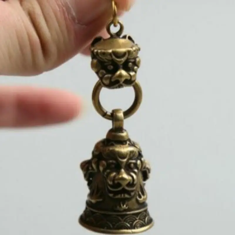 

2.4" Curio Chinese Bronze Auspicious Beast Head Lucky Small Bell Pendant 31g