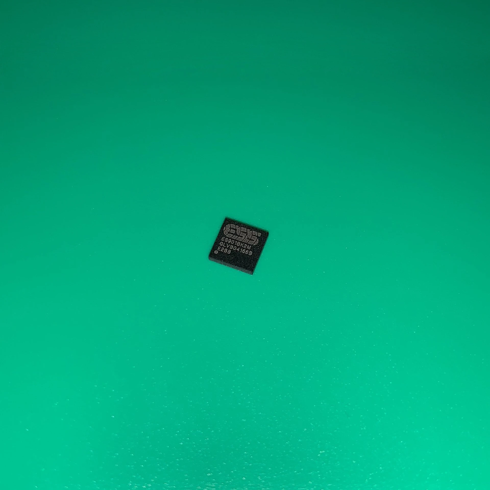 ES9018K2M QFN28 ES9018 K2M 32-bit Stereo Mobile Audio DAC ES9018-K2M ES9018KZM ES 9018K2M 9018 | Обустройство дома