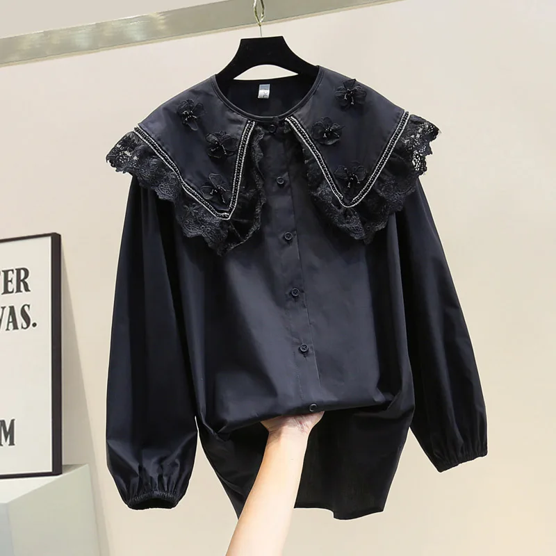 

Shirts & Blouses