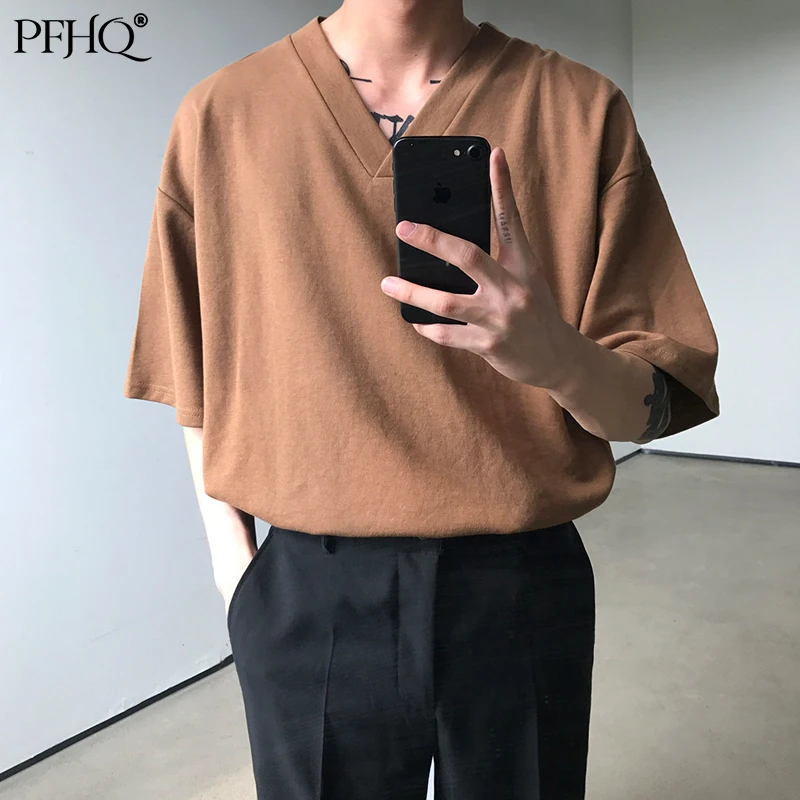 

PFHQ 2021 Autumn Korean V-neck Men's Fashion Solid Cotton Casual T-shirt Streetwear Loose Short Sleeve T-shirt Male Tops 21D5221