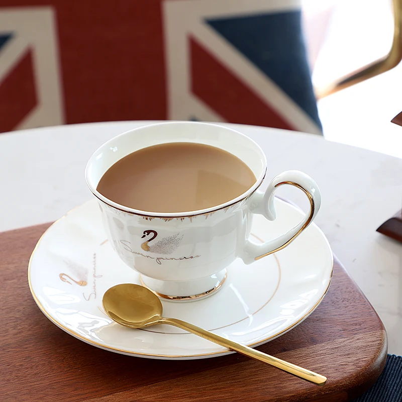 

Kitchen,Dining & Bar