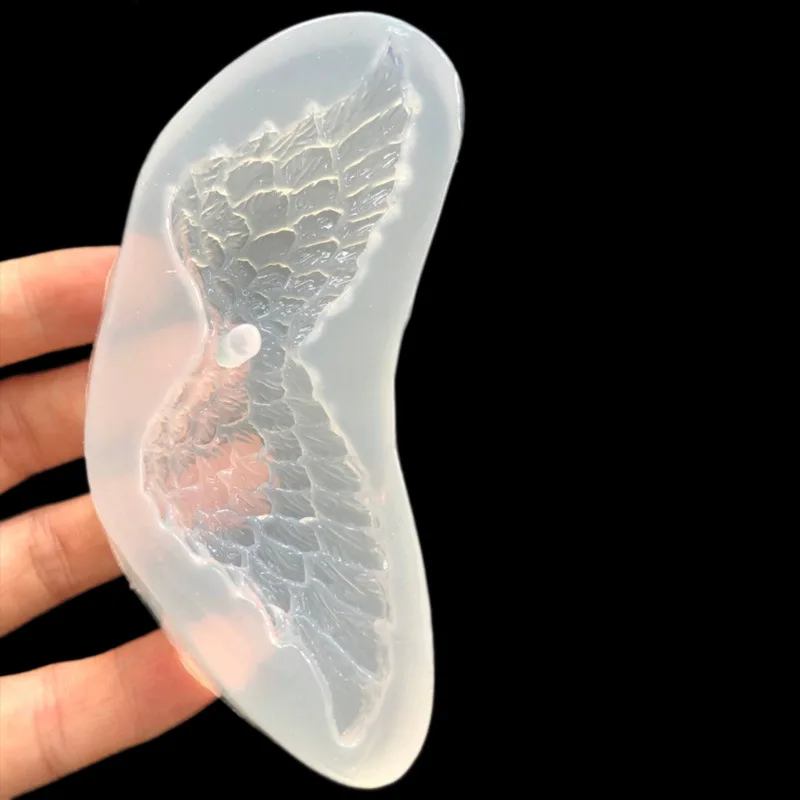 

Hollow Angel Wings Silicone Mold 16564