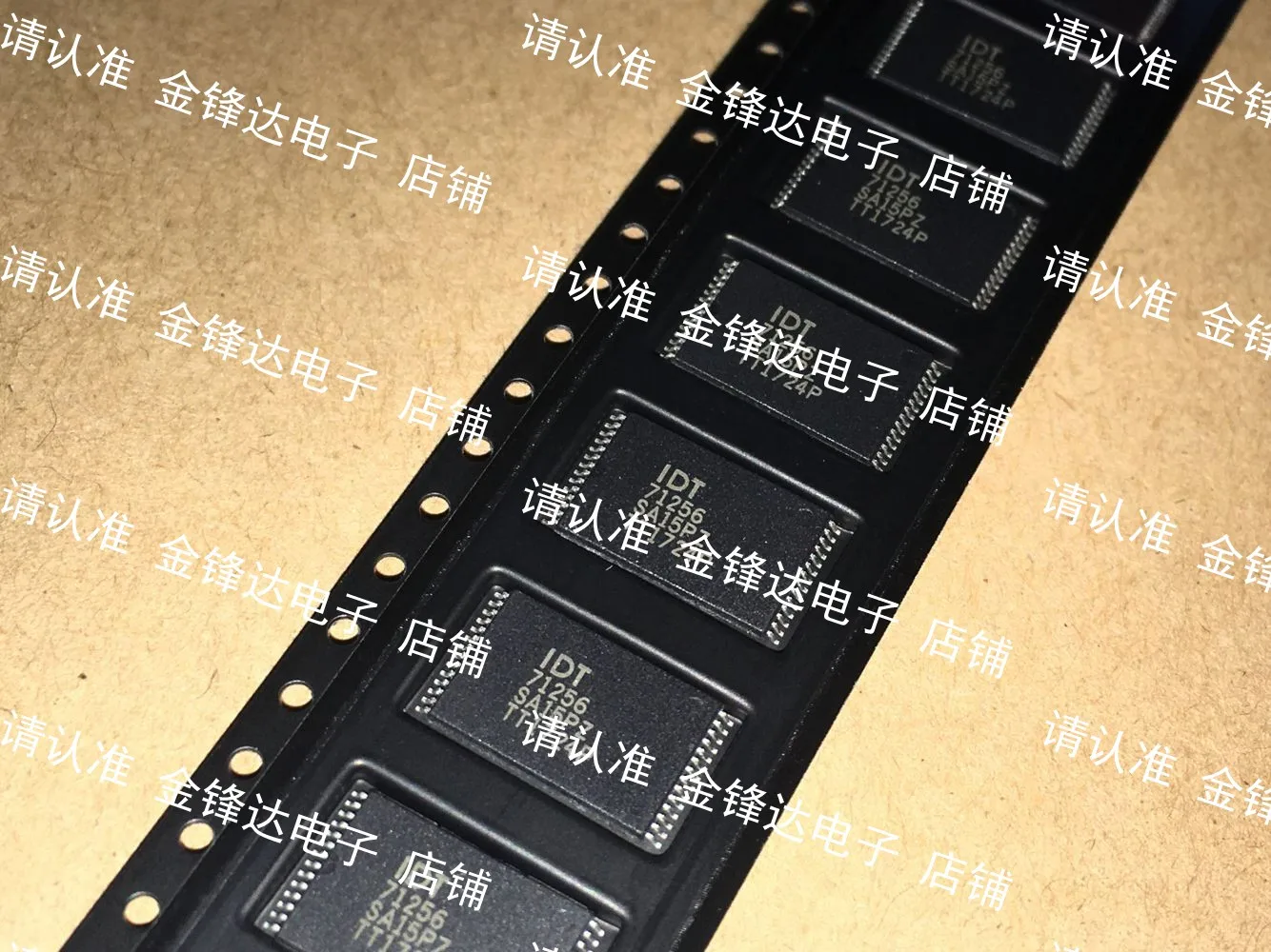 

IDT71256SA15PZ