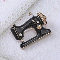 new women brooches pin needle thread seamstress sewing machine shape brooch badge party jewelry gift black
