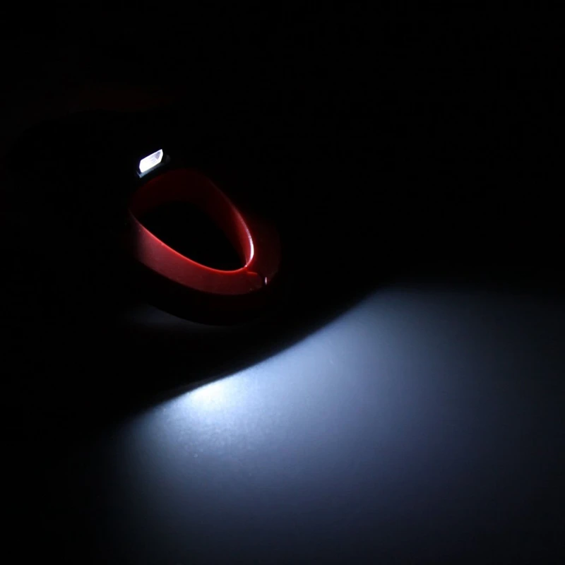 

UNI-T UT216A 600A Digital Clamp Meters NCV V.F.C Diode LCD Display Work Light Temperature Test AC DC Auto Range Multimeters