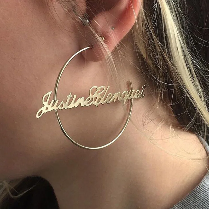 Женские матовые серьги AOMU большие круглые кольца с буквенным принтом подарочные