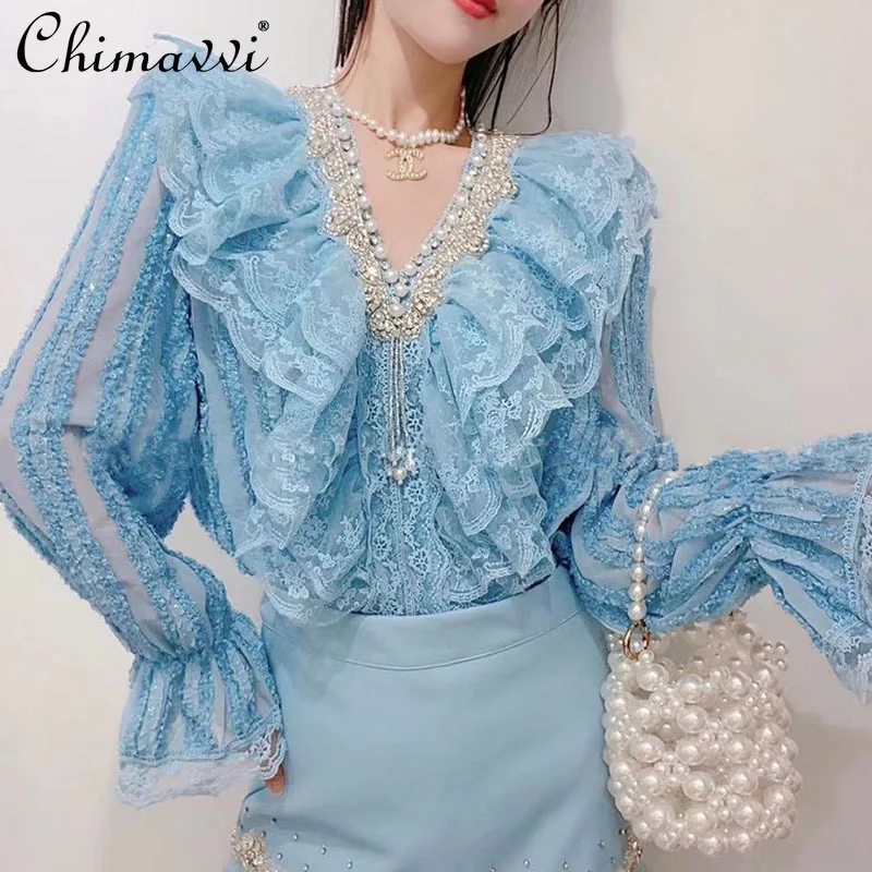 

Shirts & Blouses