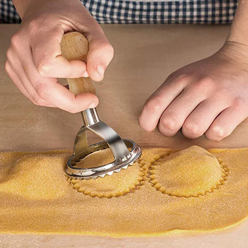 

Baking Mould Zinc Alloy Biscuit Mold Heart-shaped Round Square Knife Cake Dumpling Mold Roller Dough Machine Baking Tools