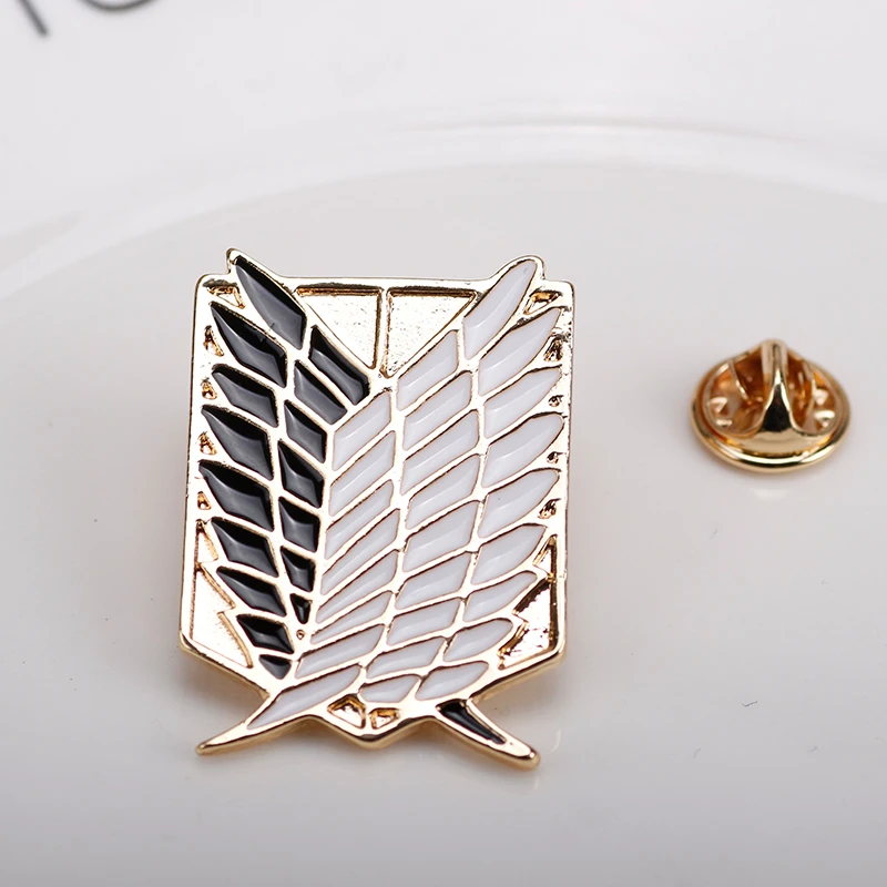 

Attack On Titan Brooch Pin Anime Pins Badge Shingeki No Kyo Wings Of Freedom Jewelry Metal Clothing Accessories