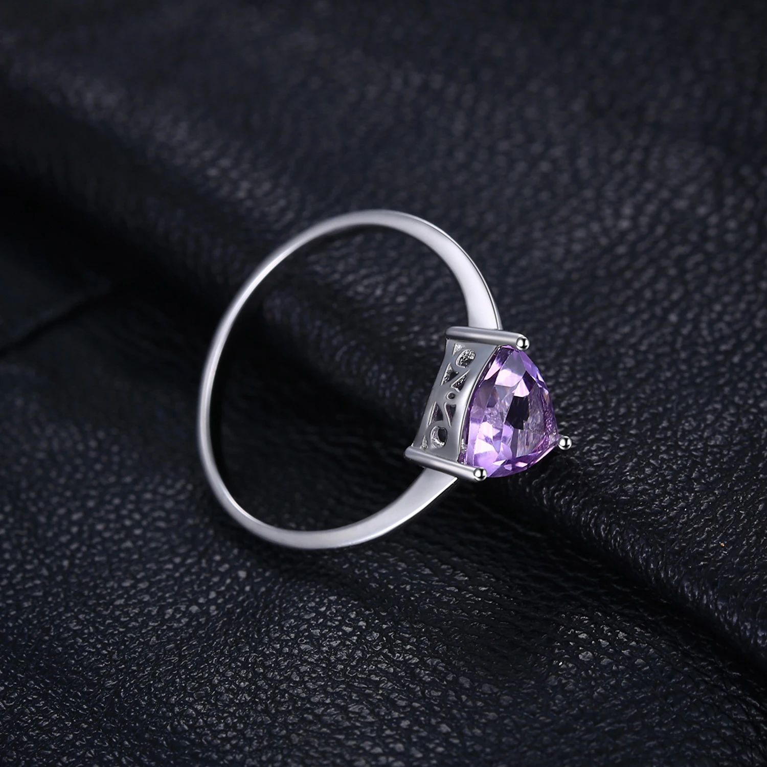 Женское кольцо с аметистом JewelryPalace серебряное 925 пробы ювелирное изделие из
