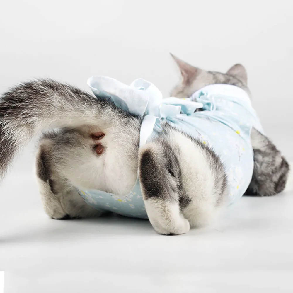 

Thin Cat Neutering Clothes Anti-lick Costume Comfortable Cat Recovery Clothes (Plum Blossom, Size)