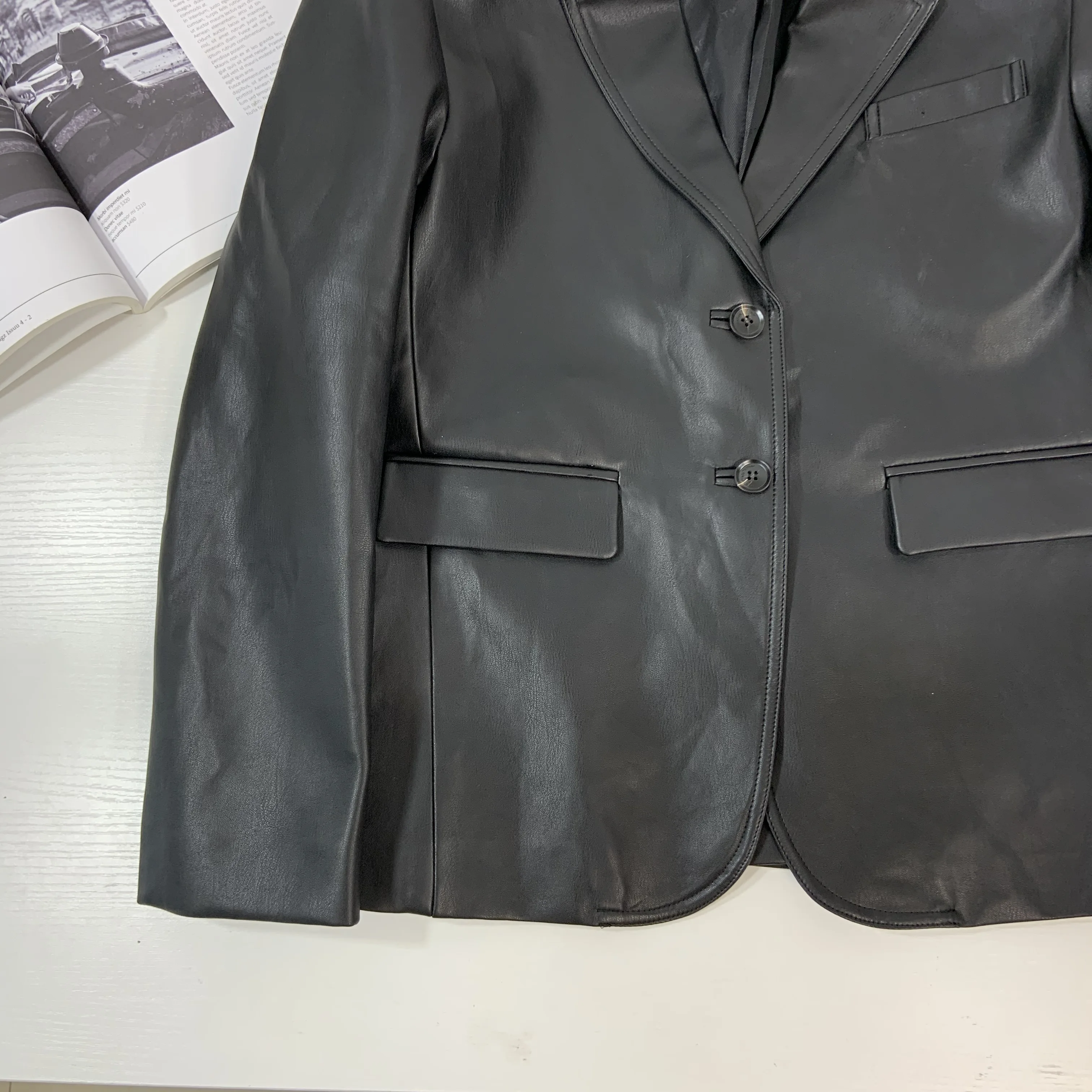 

LANMREM 2021 autumn moto&biker turn-down collar simple all-match black fashion street wear pu-leather coat for women