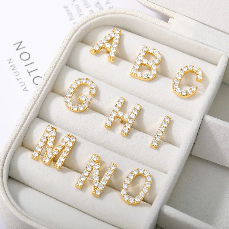 

A-Z Letter Cute Brooch For Women Men Rhinestones Crystal Gold Color Badge Metal Pins Jewelry Accessories Christmas New Year Gift
