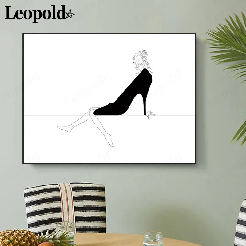 

Abstract Black and White High Heels Canvas Painting Simple High Heels Poster Wall Art Modern Home Room Decoration Accessories
