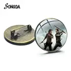 Античная бронза позолоченный с изображениями из сериала Ходячие мертвецы, брошь на застежке, горячий американский ужасов ТВ стимпанк стеклянные круглые Куртки модные броши