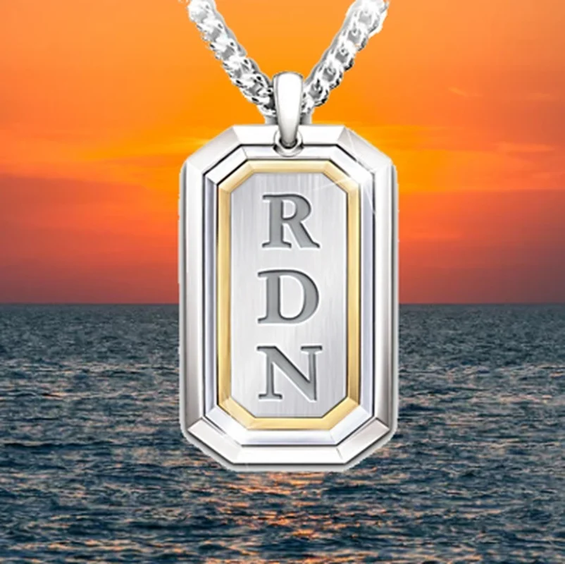 

Fashion New Exquisite Letter Rectangle Men's Birthday Gift Necklace Jewelry Party Party Anniversary Jewelry Wholesale