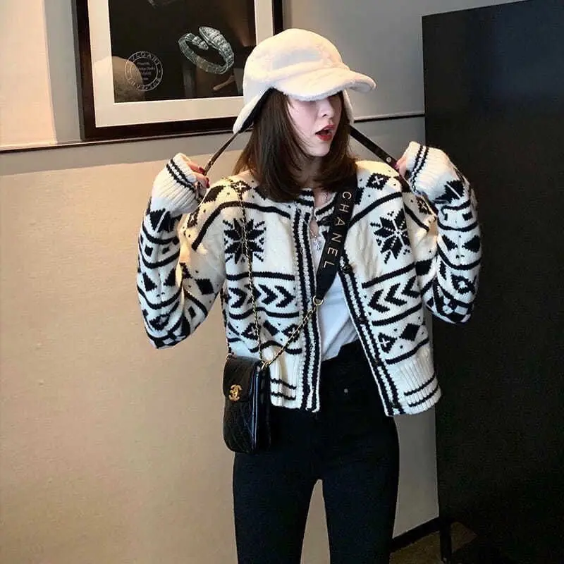 

New small fragrant style sweater cardigan for women in autumn and winter 2020