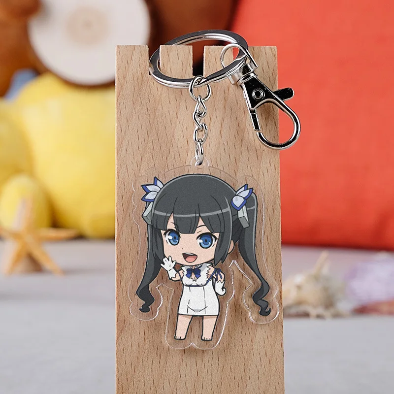 

Is It Wrong To Try To Pick Up Girls In a Dungeon？ Key Chain Acrylic Figure Model Keychains Cute Backpack Keyring Gift For Man