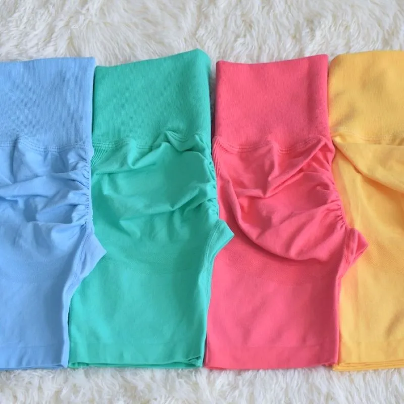 

2020 New Sport Solid Fitness Pretty Crop Top Bra Shorts 2 Piece Set Running Fashion Tracksuit Woman Quality Workout Clothes Hot