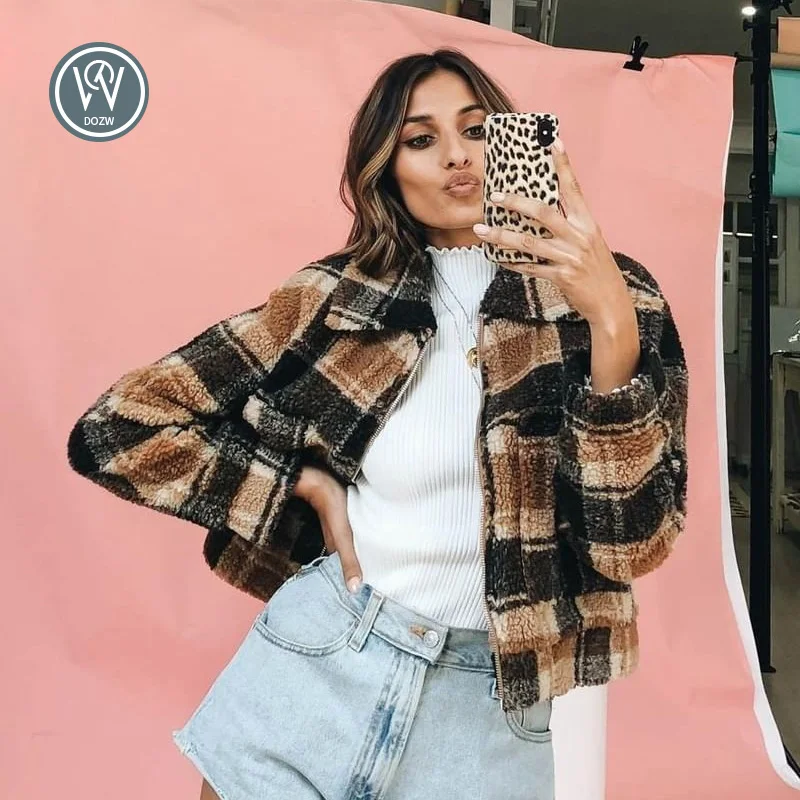 Куртка-тракер женская зимняя коричневая в клетку короткая теплая осенняя -