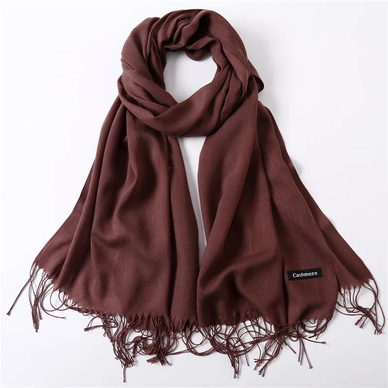 

The most popular scarf of 2019, with European and American elements