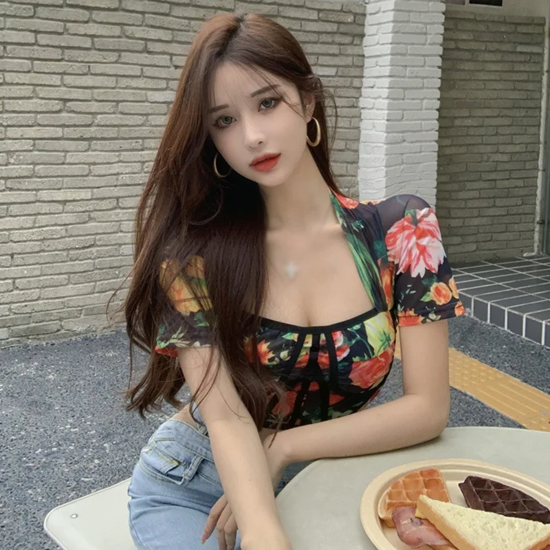 

Sexy Short Sleeves T-Shirts Summer Print Women Floral Slim T-shirts Square Collar Female Top