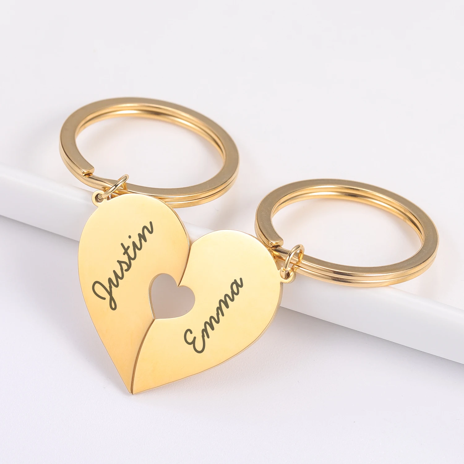 

Sherman Personalized Lovers Heart-shaped Keychain Fashion Stainless Steel Customized Name Pendant Gift Valentine's Day Gift