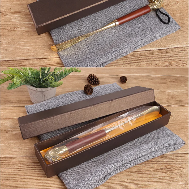 High-quality Delicate Lion Horse Head Metal Shoe Horn Luxury Shoe Pull-on Non-bending Alloy Solid Wood Shoes Pull-on Apparatus