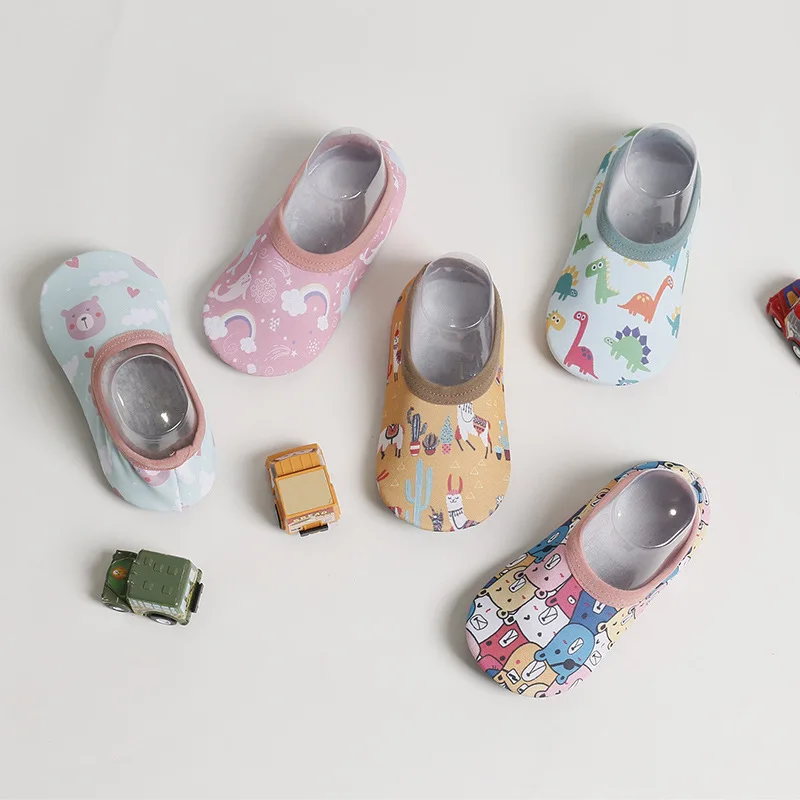 Calcetines de dibujos animados para beb&eacute;, con suelas de goma, para reci&eacute;n nacido, Oto&ntilde;o, antideslizantes, calzado suave para ni&ntilde;o, 1-8-0