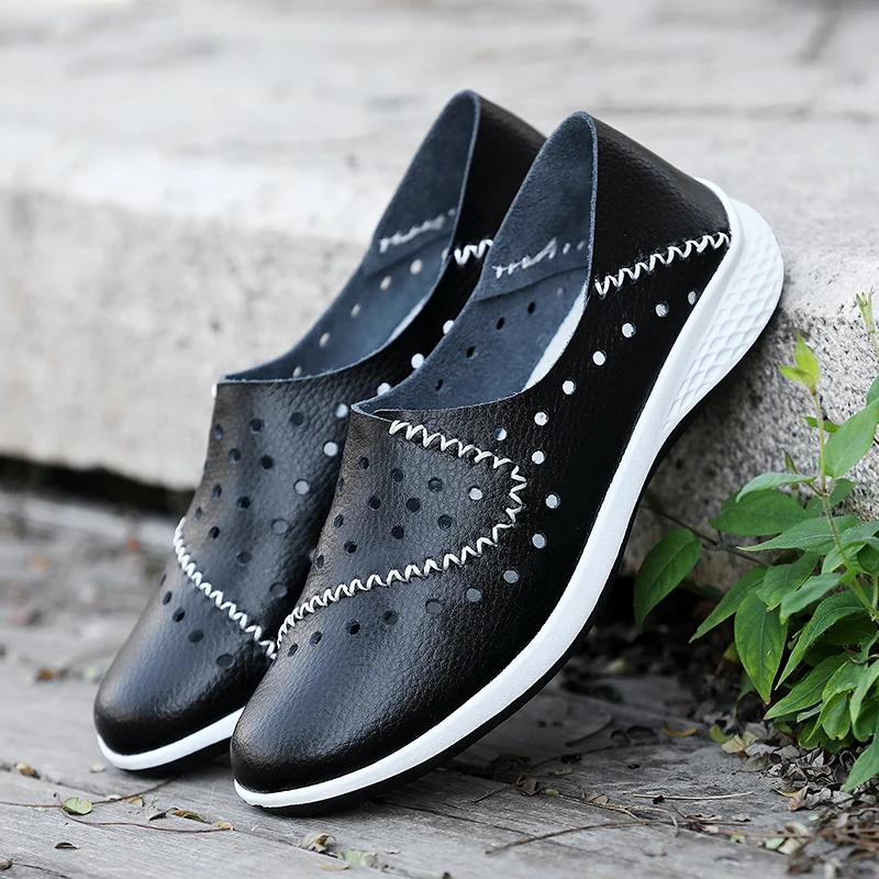 

Four-color Leather Hollow Women's Shoes Large Size Moccasin Shoes Mesh Breathable Casual Shoes Non-slip Soft Sole Sports Shoes