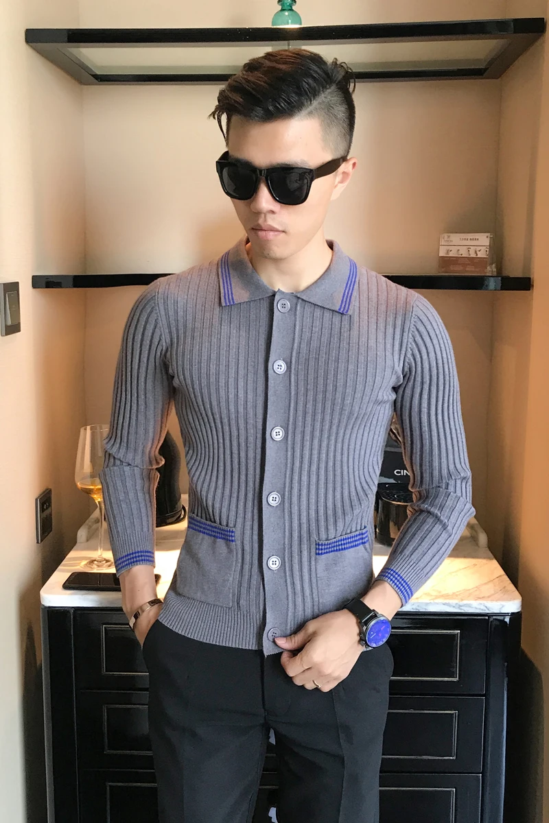 

2018 England striped casual solid color lapel sweater Korean version of the self-cultivation wild to fight the sweater tide boy