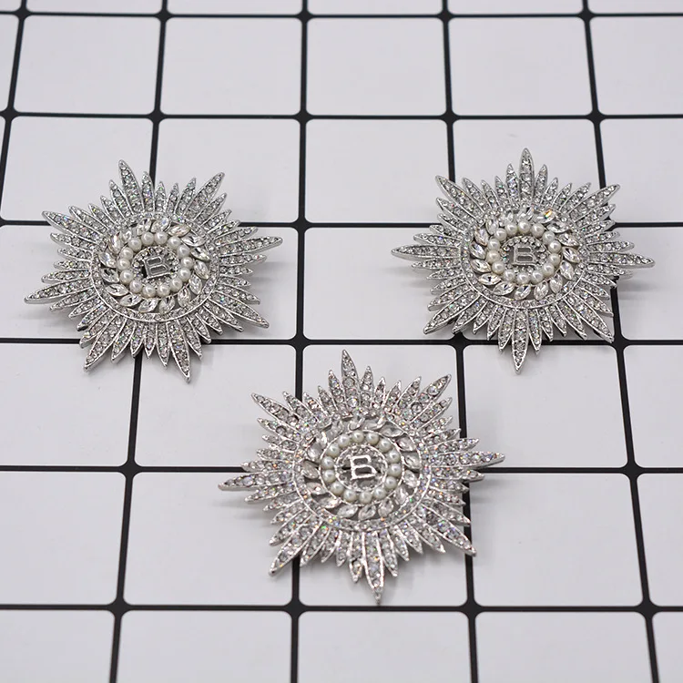 2019 full crystal runway baroque star B word brooch coat snowflakes brooches accessories | Brooches
