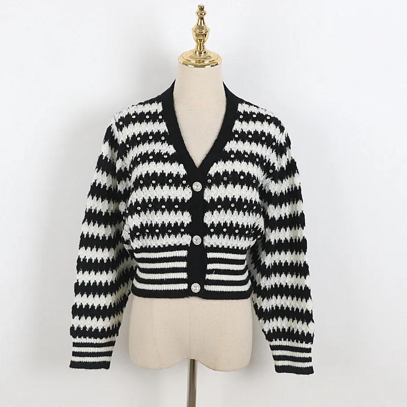 

Женский свободный свитер в полоску, с V-образным вырезом