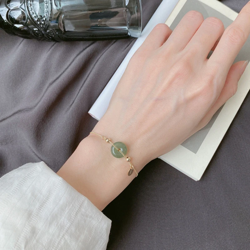 

Hetian Jade Gold Color Bracelets For Women Round Peace Buckle Vintage Palace Style Girls Hand Chain Adjustable Jewelry Gifts