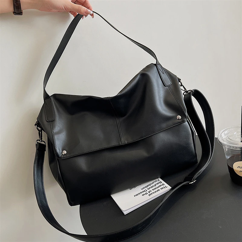 

Модная женская сумка через плечо из искусственной кожи, новинка 2021, вместительные женские портативные сумки через плечо для женщин, дорожны...