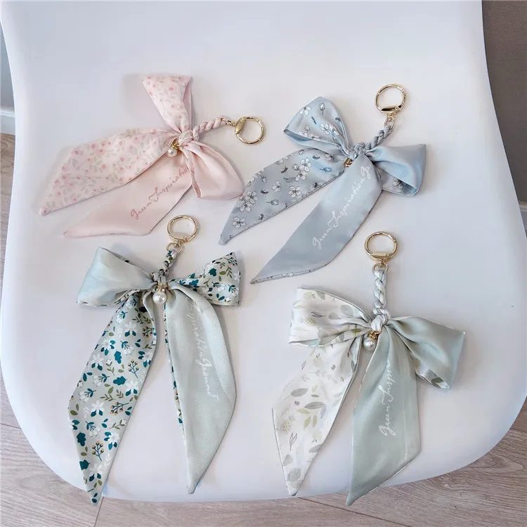 

2021 New Silky Bow Keychain Creative Pearl Ribbon Collar Car Key Ring Fashion Cute Bag Pendant Hanging Ornament Female