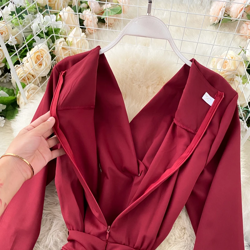 

Teeuiear Vintage notched neck autumn bandage pleated Full Length Jumpsuit high waist Elegant Women long sleeve office Romper