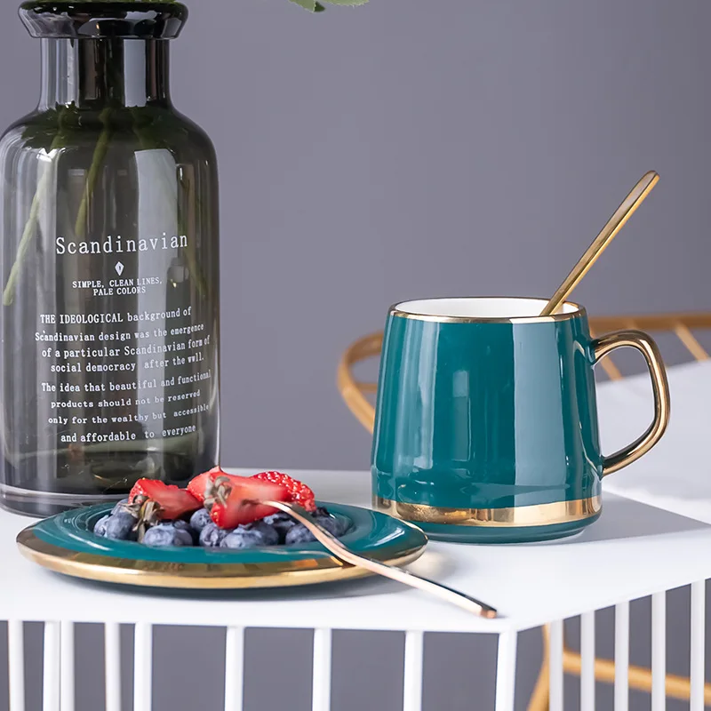 Luxurious Ceramics Coffee Cup Sets With Lid Dish Spoon Gift Box Suit Mugs Milk Tea Green Drinkware 350ml |