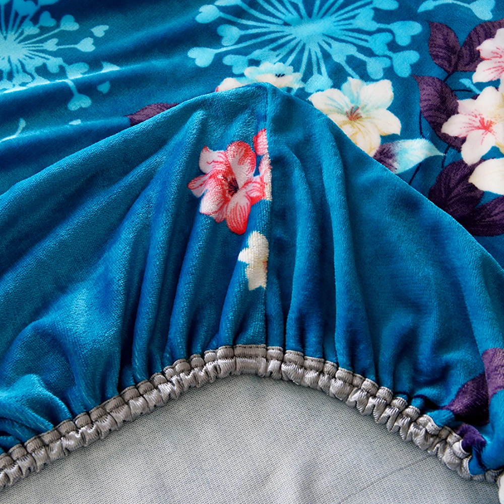 

Super Warm Microfiber100% PolyesterElastic Fitted Sheet Quilt Cover Bed Cover Suitable For King Size