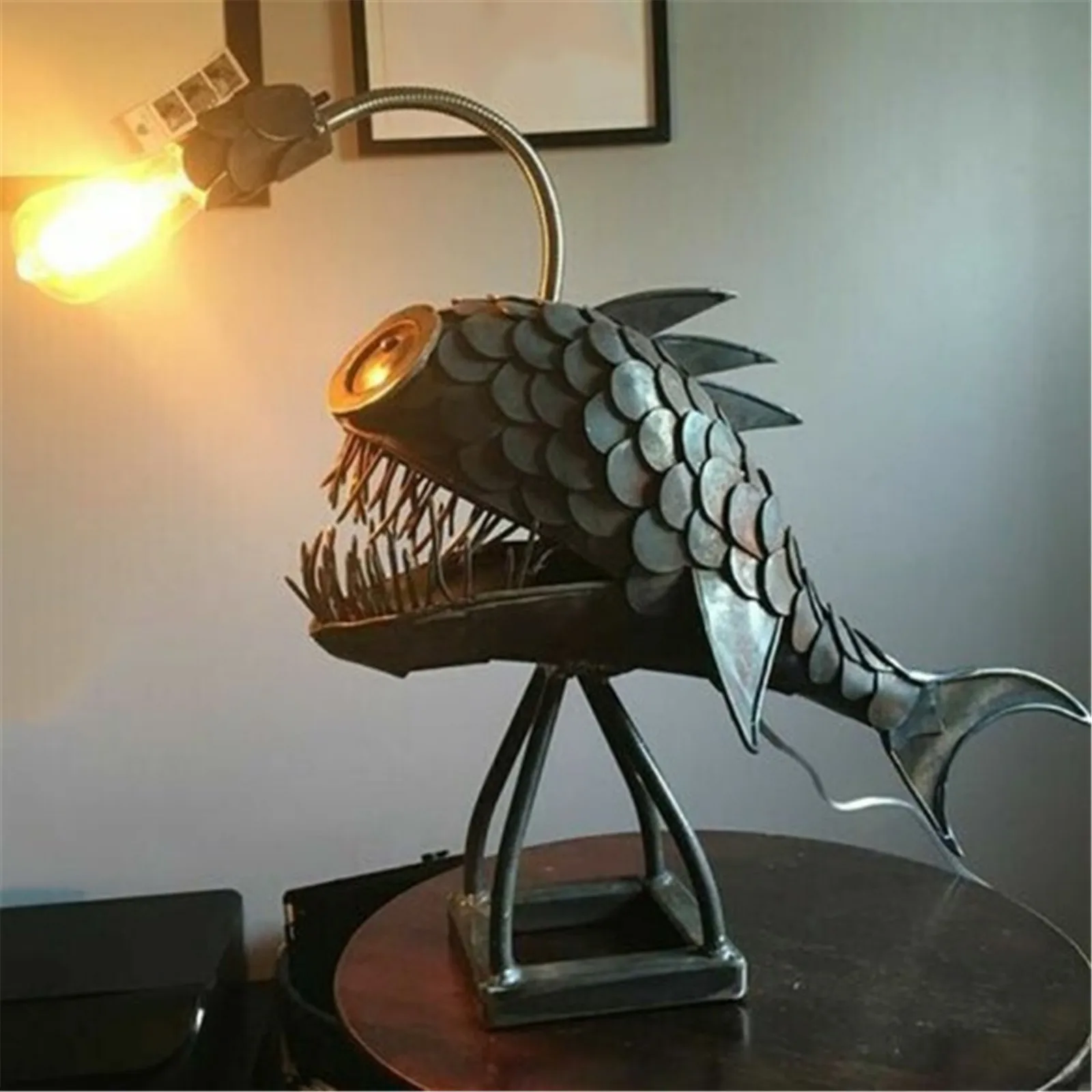 

NEW Creative Angler Fish Desk Lamp Shark Desktop Night Light USB Metal Art Lantern Table Decoration Bedroom Home Decoration Gift