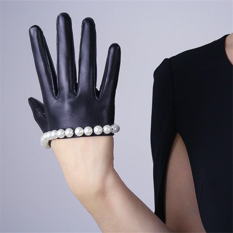 

Autumn And Winter Women's Short Design Sheepskin Gloves Pearls Design Genuine Leather Gloves Half Palm Black Glove